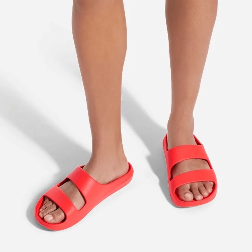 Bombas Friday Slide Solar